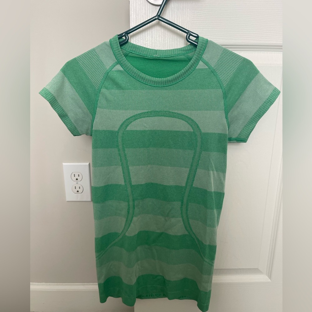 Lululemon Women’s Workout T-Shirt